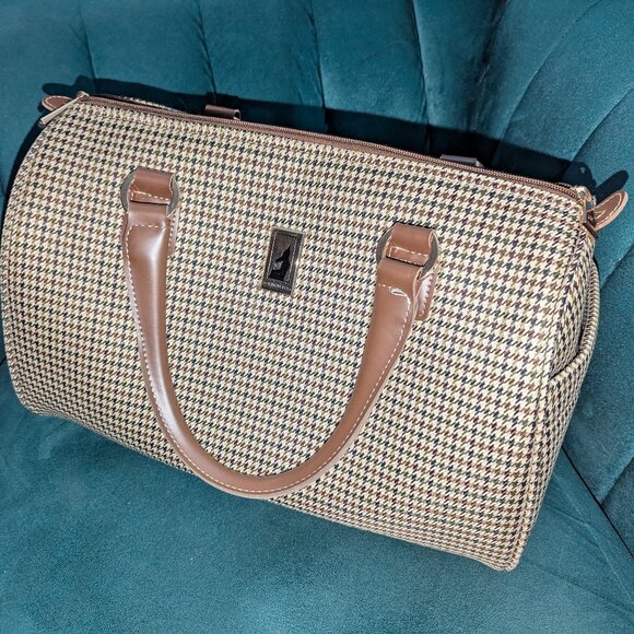 London Fog Cambridge II 16-Inch Classic Satchel in Tan and Navy Houndstooth - Picture 1 of 16